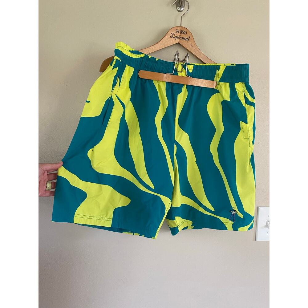 Eastside Printed Golf Shorts Size XLMesh Lined Logo Fanfare